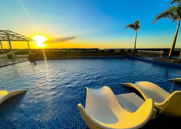 Apartamento Spacious 5-bedroom Luxury Across Okada