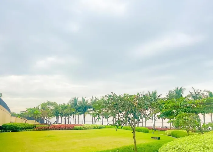 Spacious 5-bedroom Luxury Across Okada * Manila