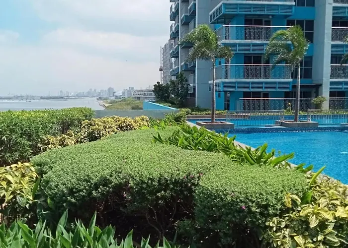 Spacious 5-bedroom Luxury Across Okada Manila